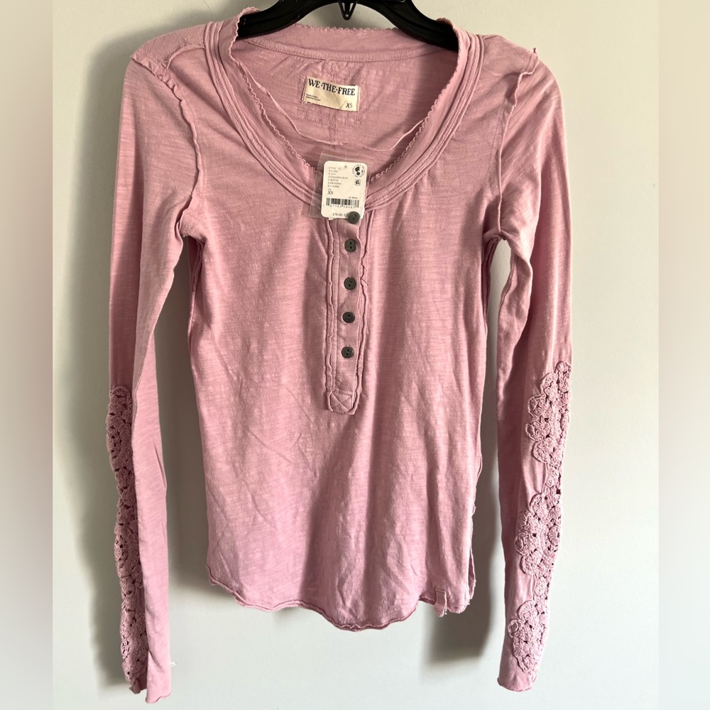 🌻🆕FREE PEOPLE Our Song Henley Cuff-Candied Lilac-Size X-Small - Picture 9 of 13